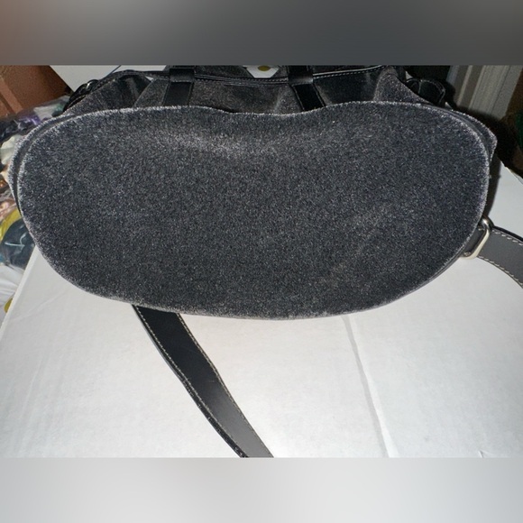 Lancel Paris made in Italy black velvet vintage cross body bucket bag - Picture 13 of 15